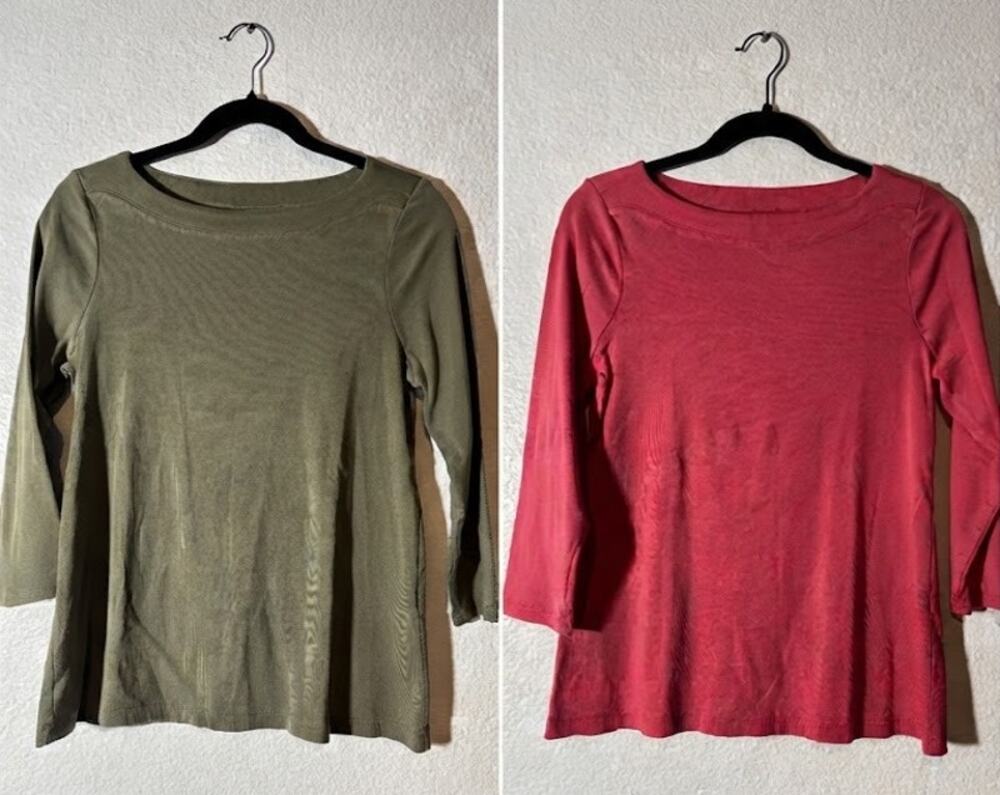 Chico's Size 0 (S) Set of 2 Pima Cotton Red Green 3/4 Sleeve Boat Neck T-Shirts